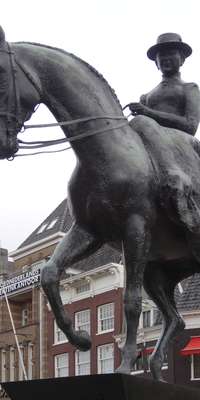 Theresia van der Pant, Dutch sculptor (Equestrian statue of Queen Wilhelmina)., dies at age 88